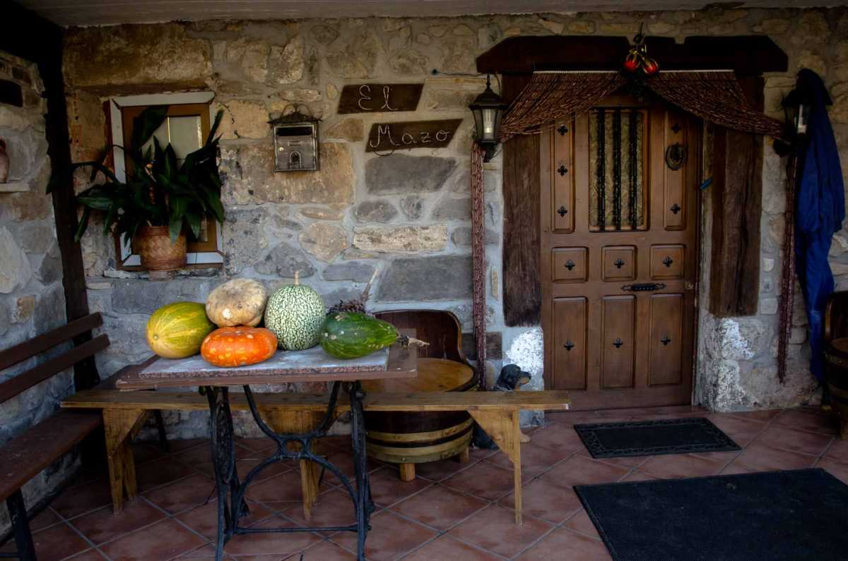 gourds on porch cantabria