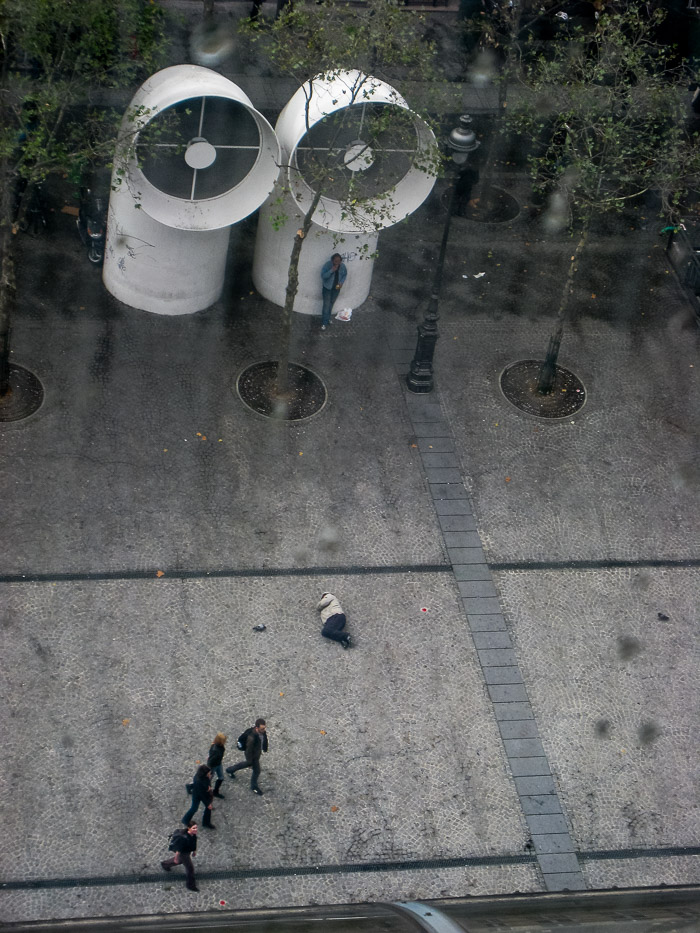 paris street outside pompidou center-2