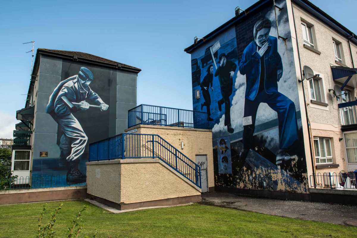 The Bogside Artists Derry Northern Ireland Travel Past 50