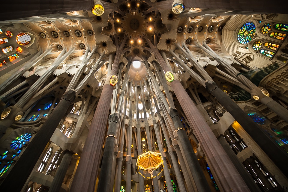 sagrada familia transept altar