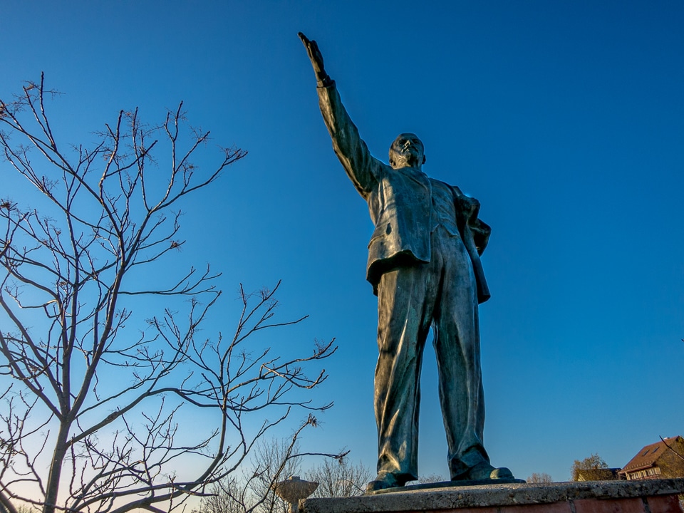 Lenin statue Memento Park Budapest