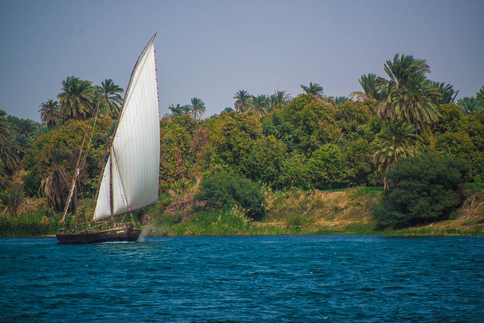 sailboat nile cruise egypt