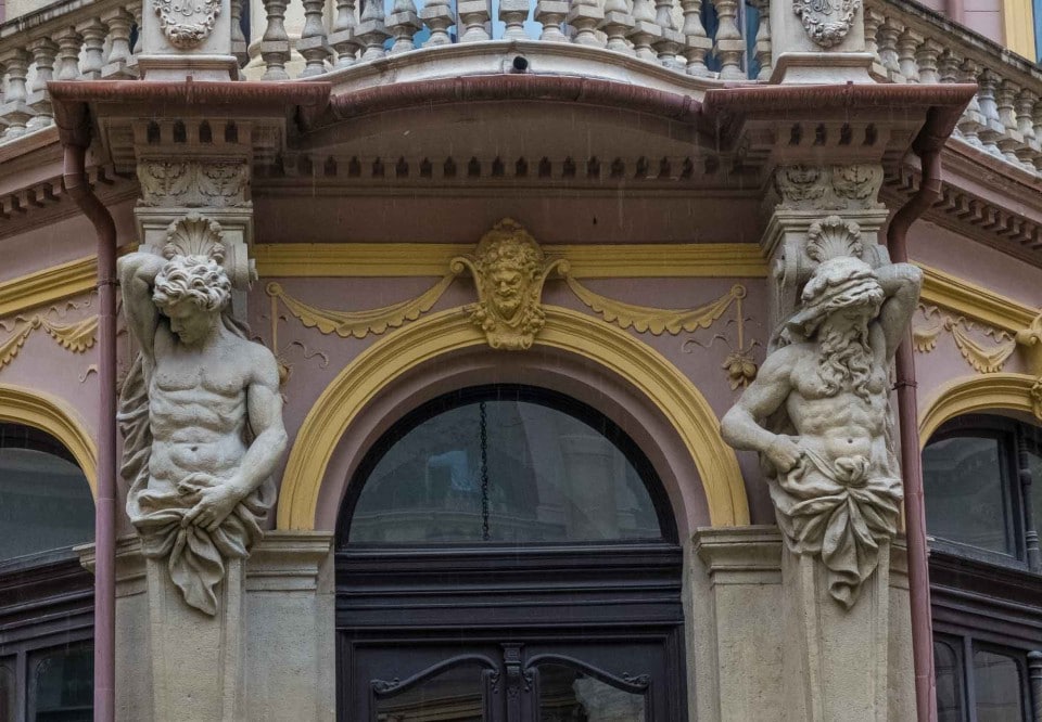 The back door of the Karolyi-Csekonics residence, opening to a courtyard.