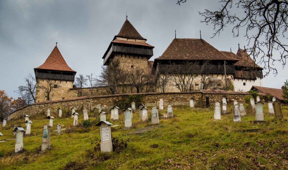 Saxon Fortified Church of Biertan, Near Sighisoara, Transylvania, Romania скачать