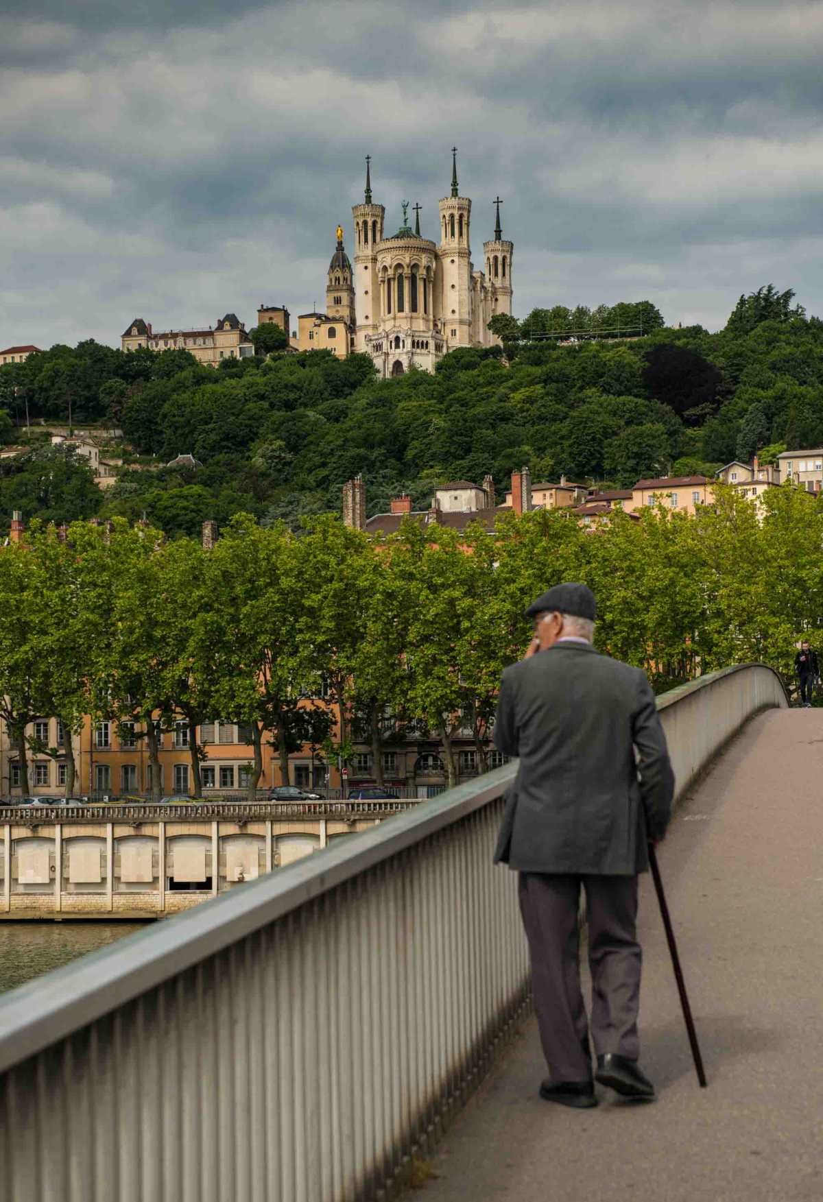 rhone river cruise lyon bridge old man