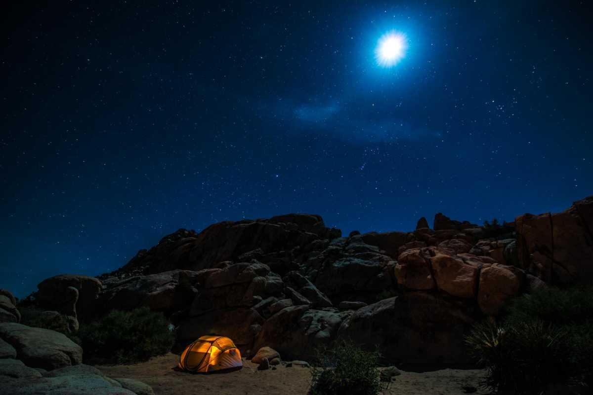 tent and sky joshua tree 4