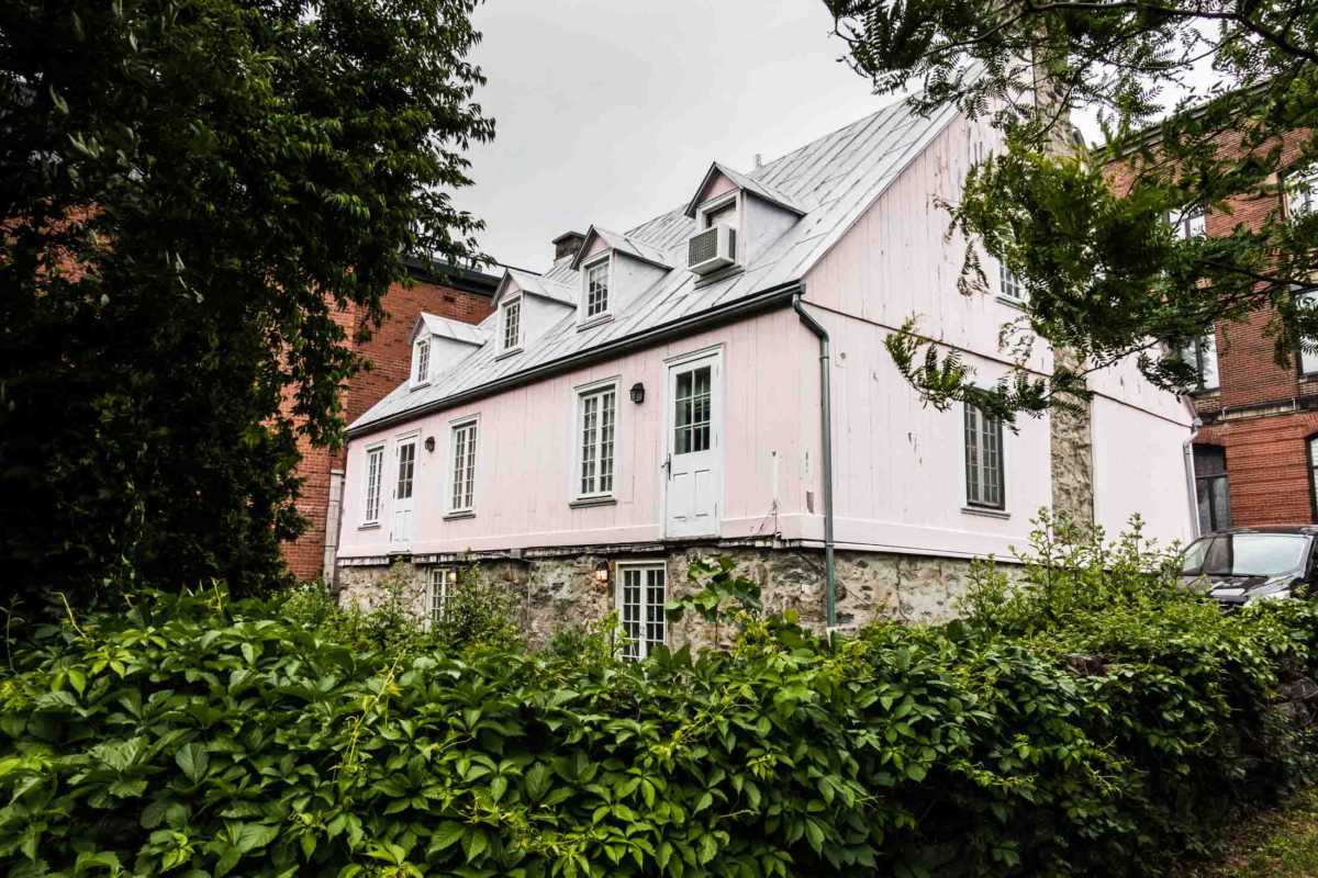 The oldest surviving house in Montreal, from the 1730s, survived the great fire of 1852.