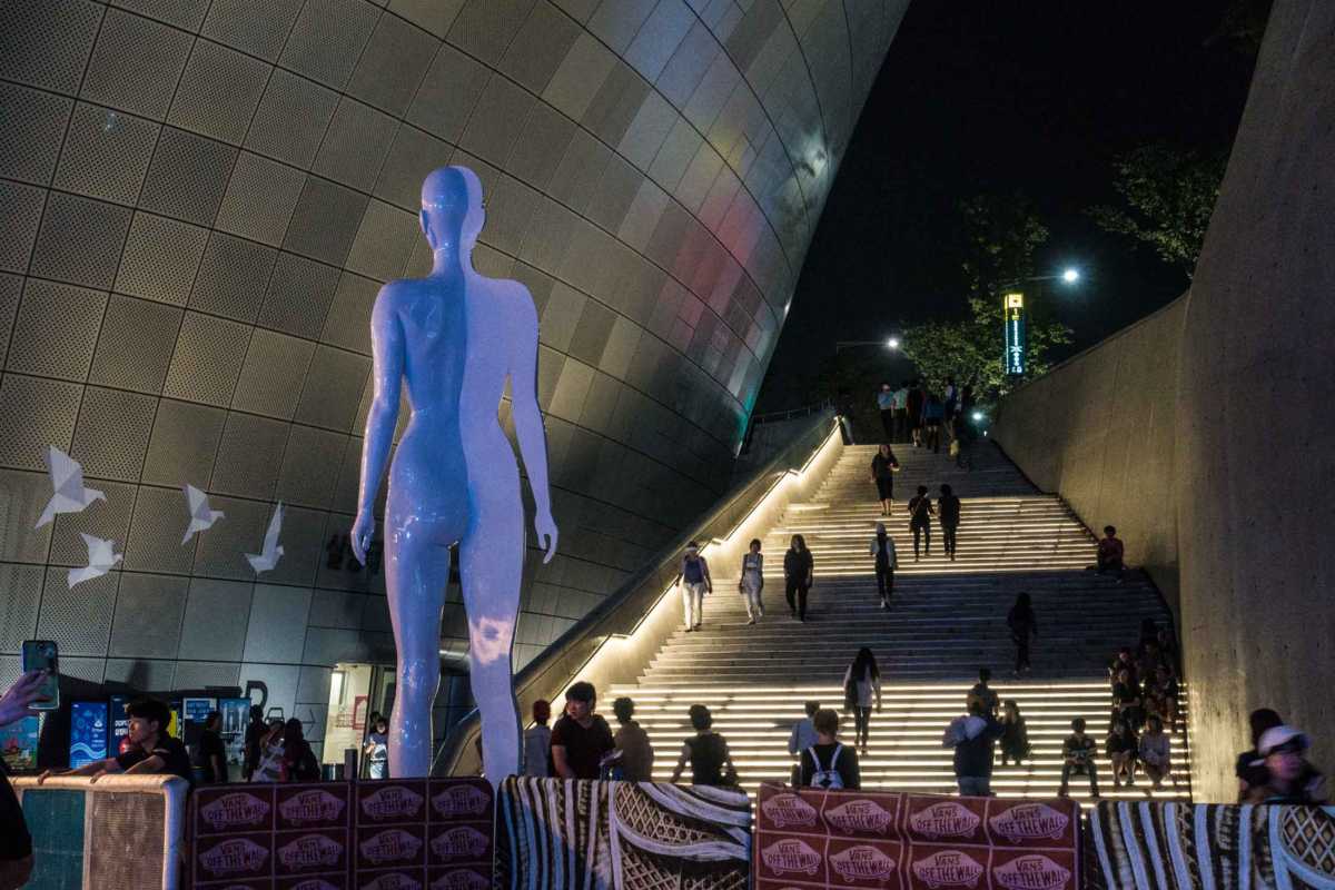 The Dongdaemun Design Plaza, Seoul, South Korea - Travel Past 50