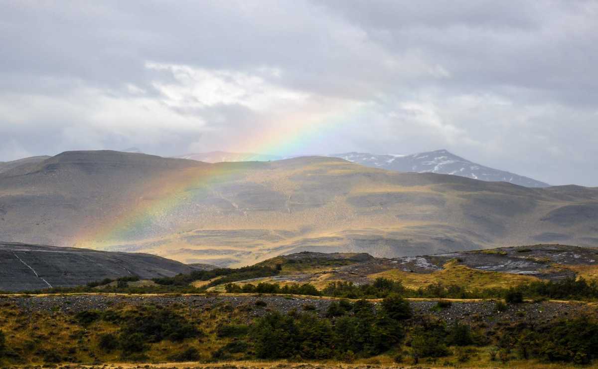 Trek Torres del Paine Patagonia_rainbow-1