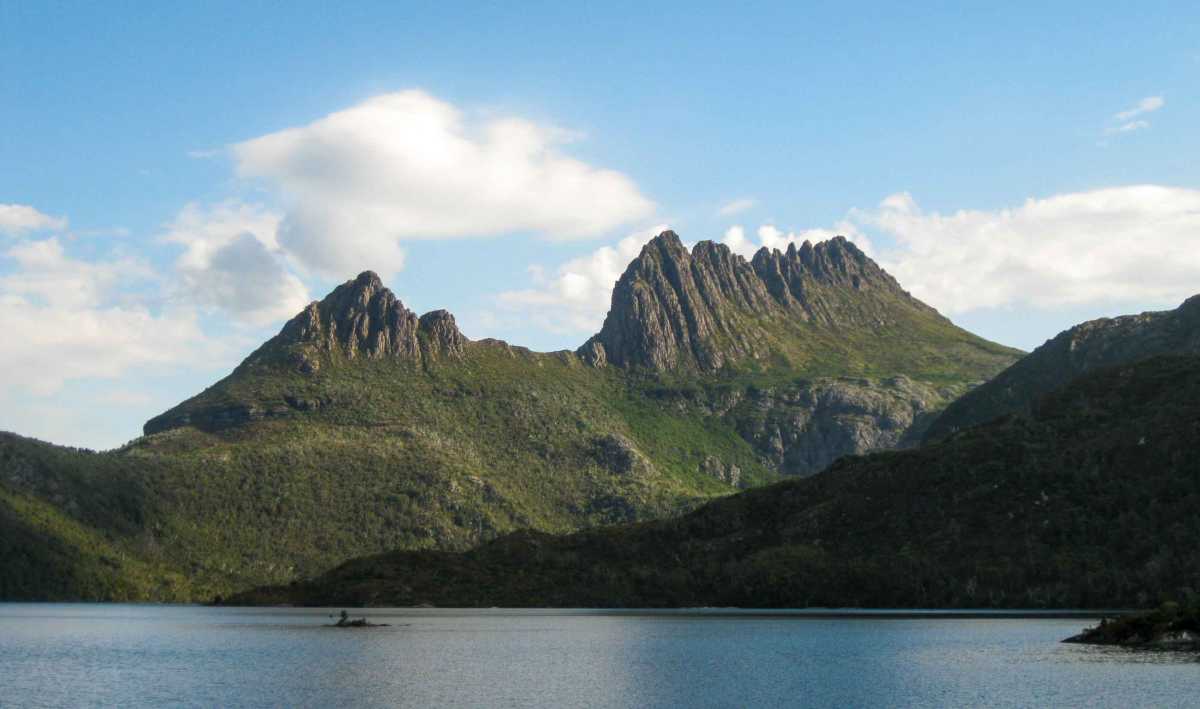 Cradle Mountain Tasmania Trek