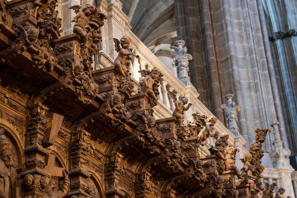 salamanca cathedral spain choir cherubs