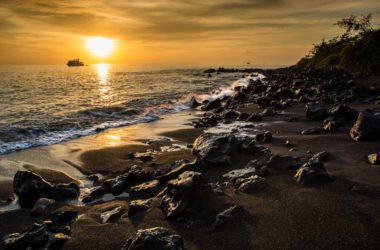 Sunset, Isla Floreana, Galapagos, Ecuador ecuador_galapagos_floreana_sunset