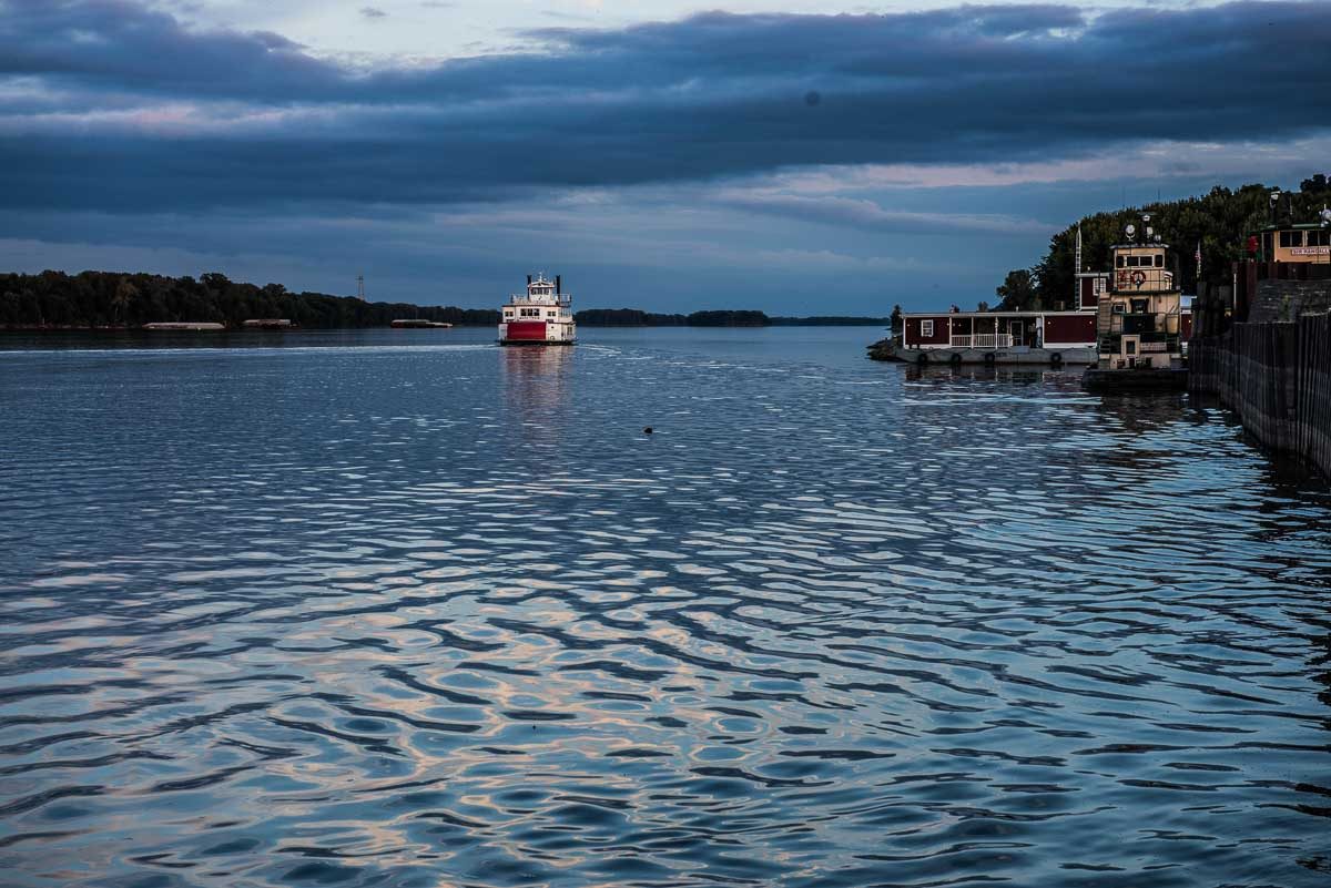 USA_missouri hannibal steamboat