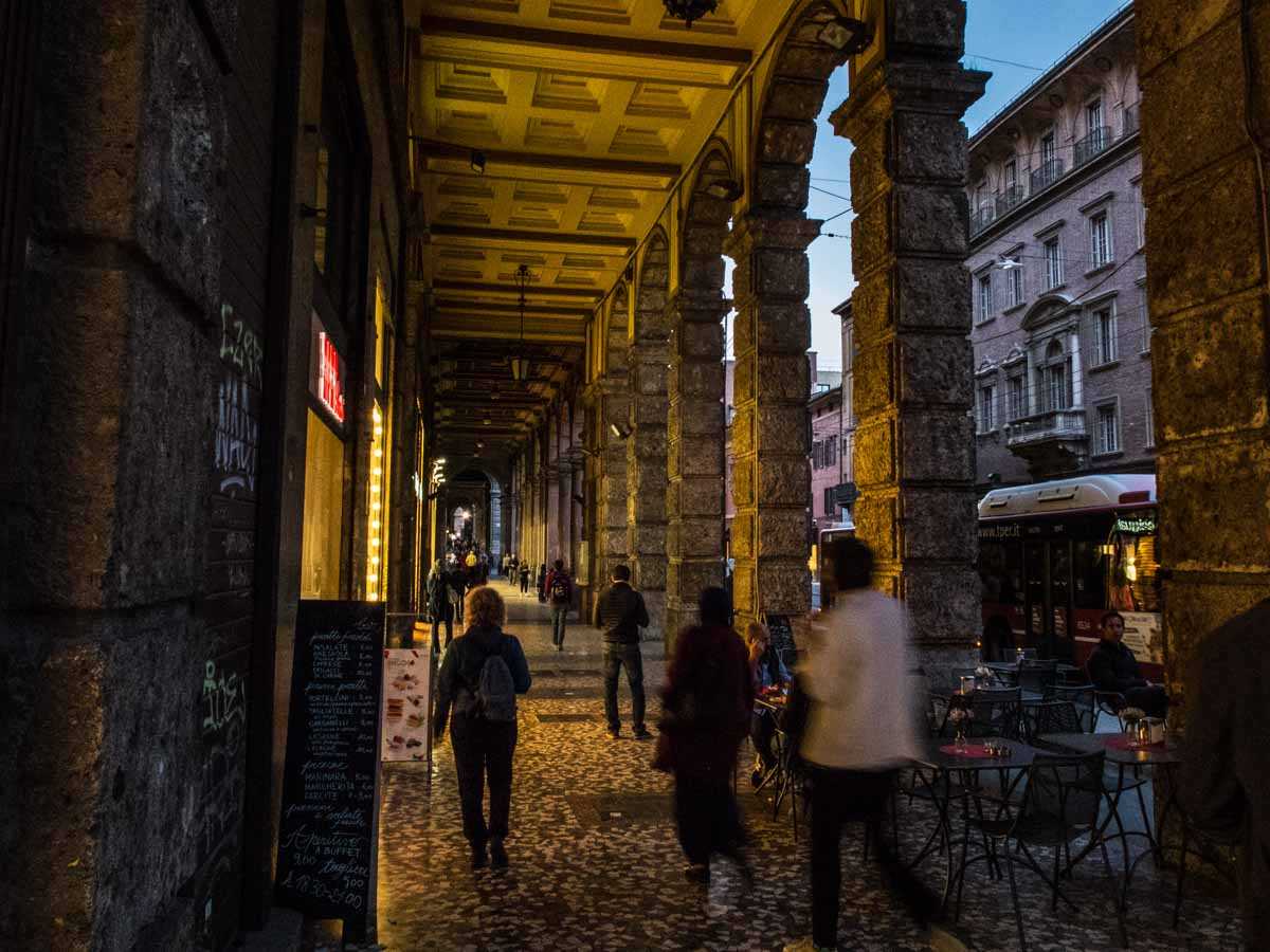 italy bologna portico 1