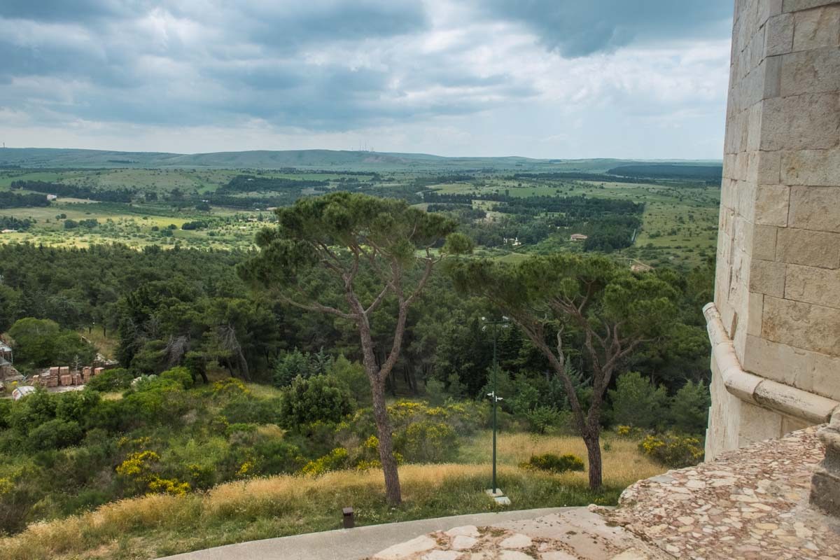 italy castel del monte view