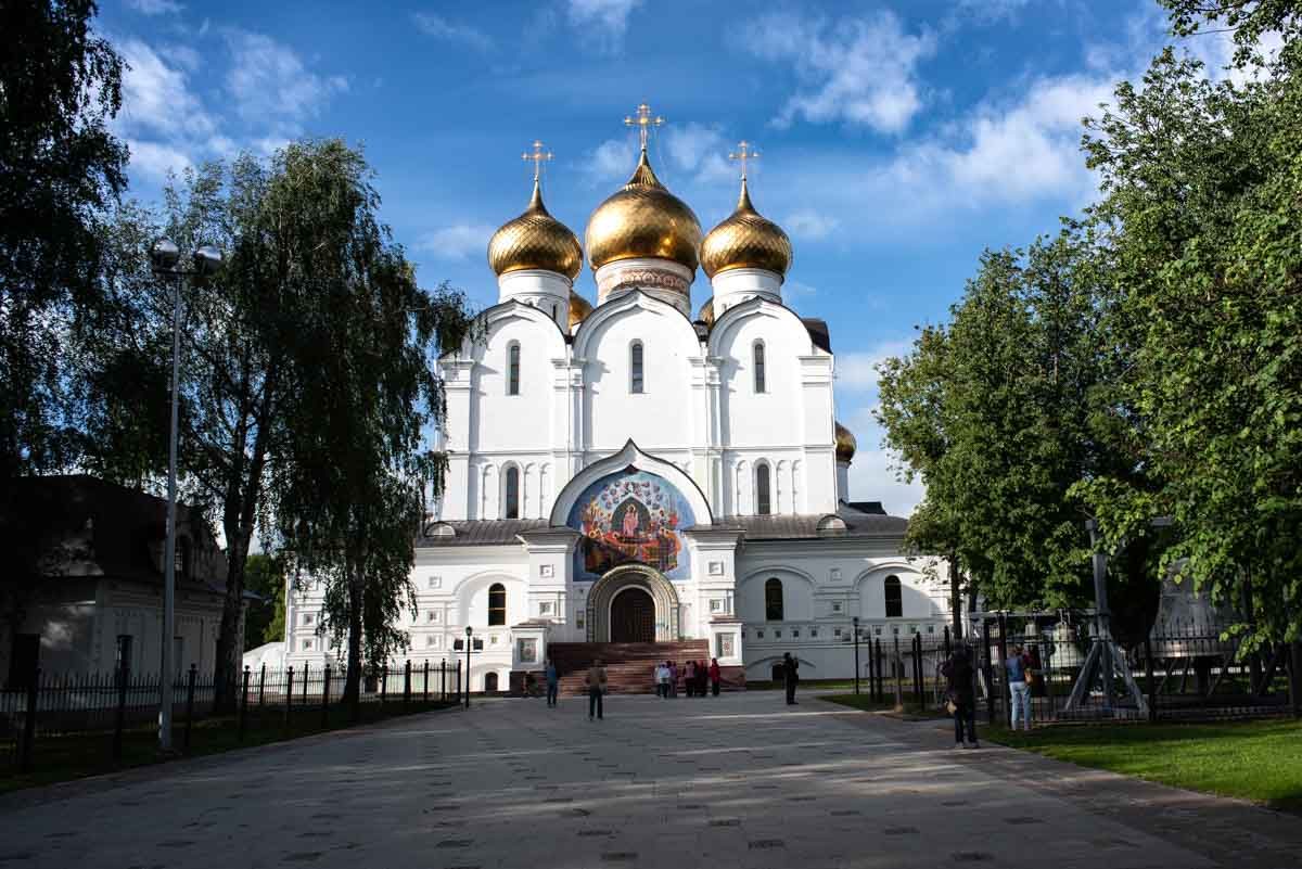 russia yaroslavl church cathedral of assumption