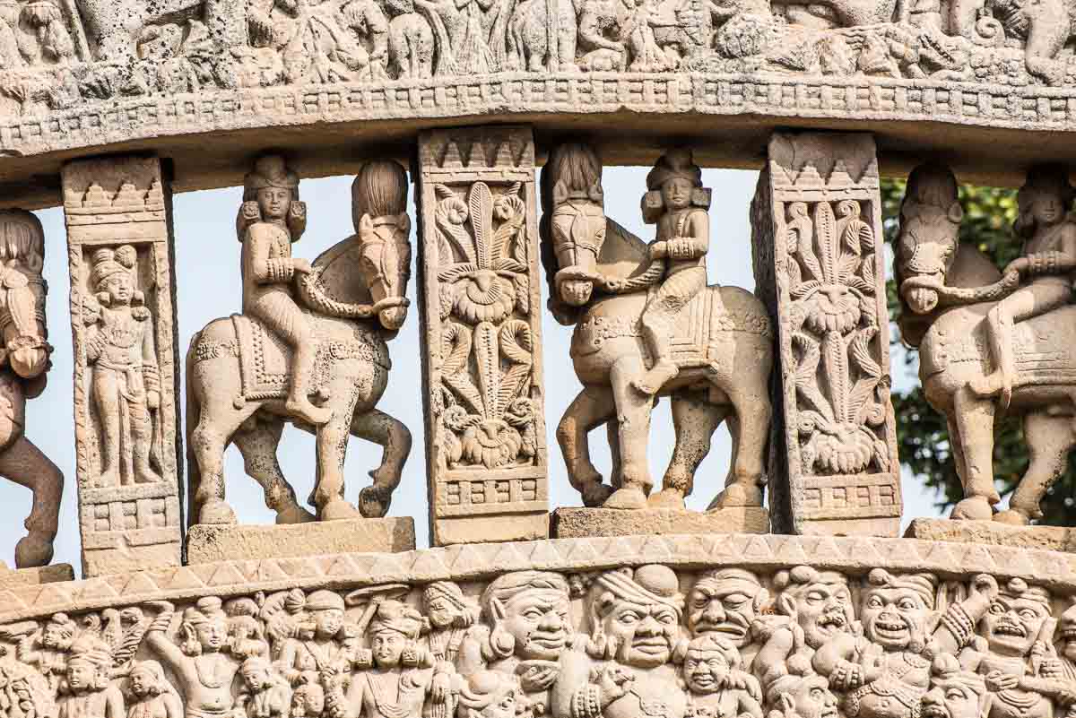 India sanchi arch stupa 1 detail 2