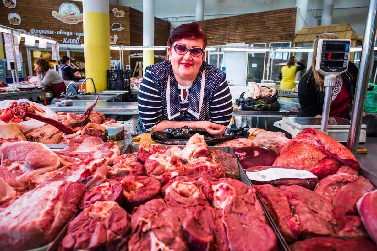 yaroslavl russia butcher market