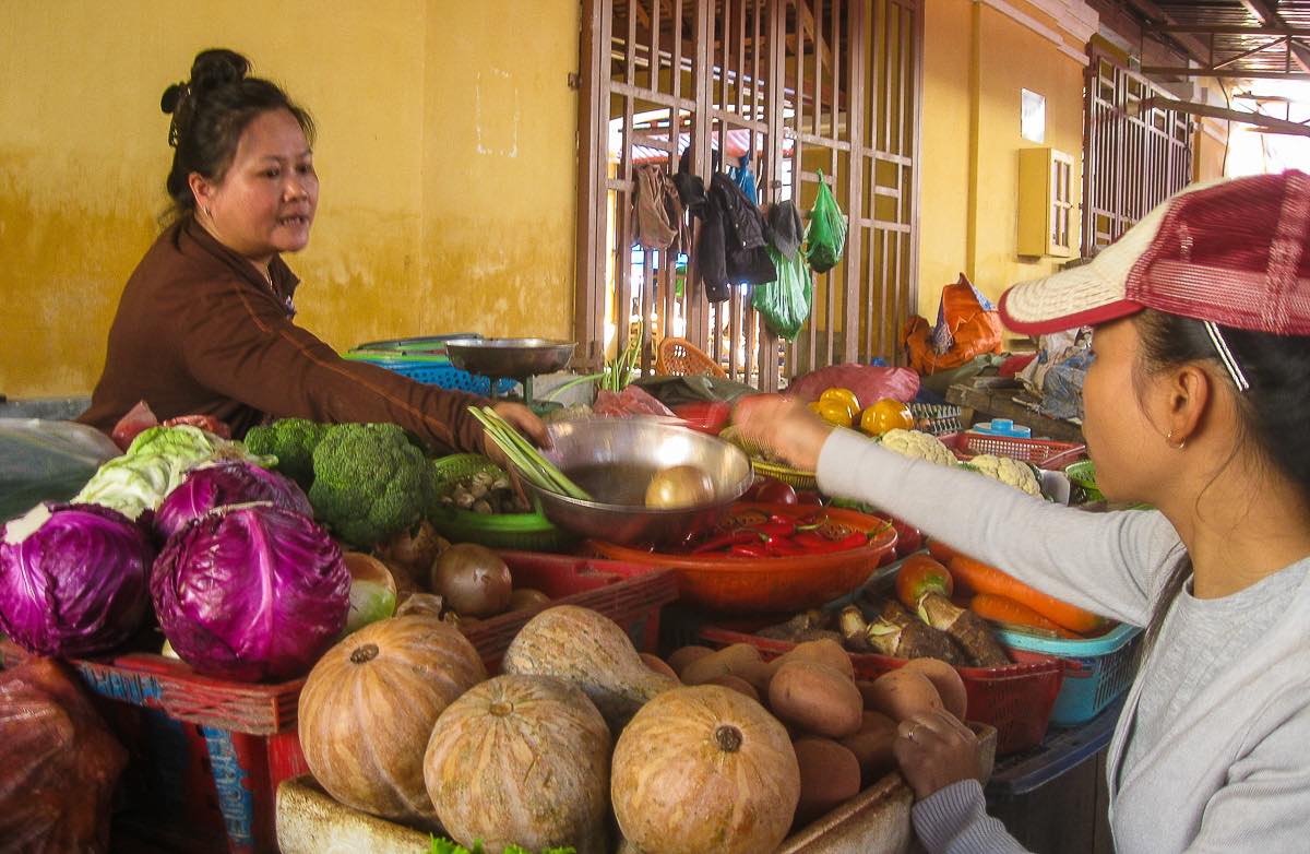 Food in Vietnam Hoi An market