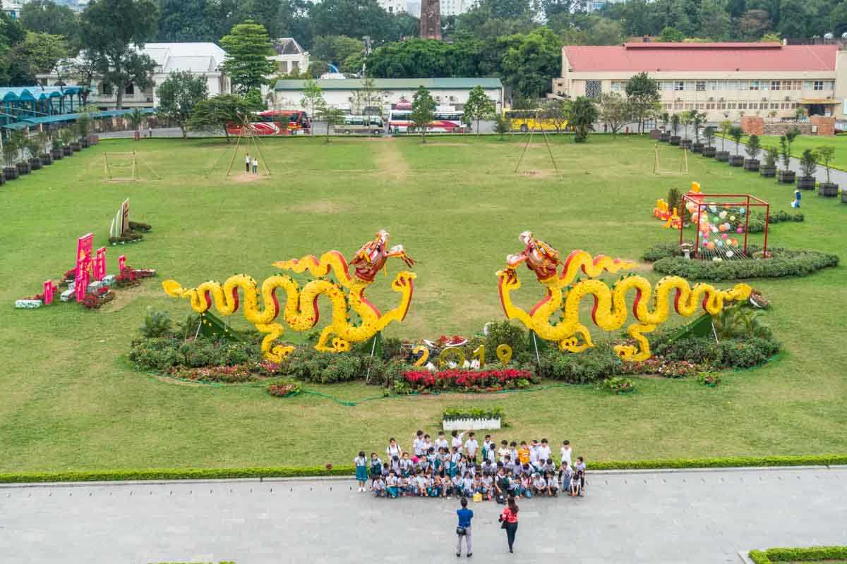 vietnam hanoi imperial citadel school picture