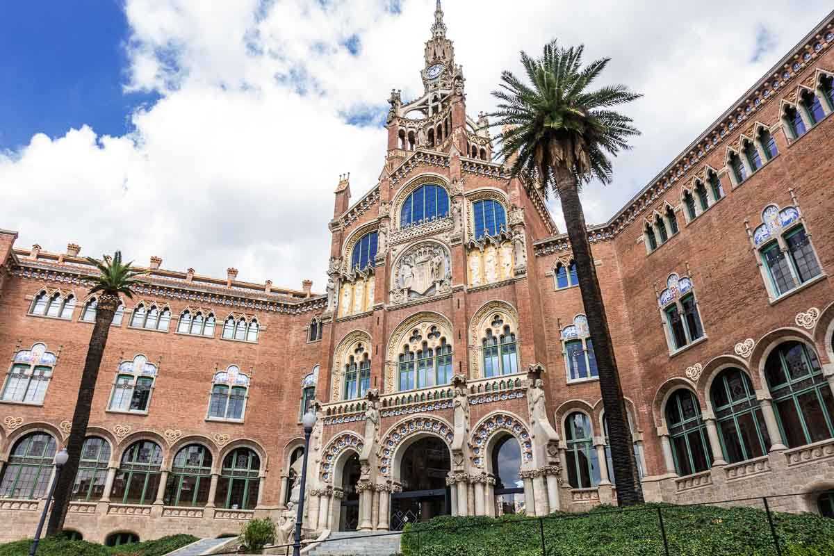 spain barcelona hospital sant pau facade 1