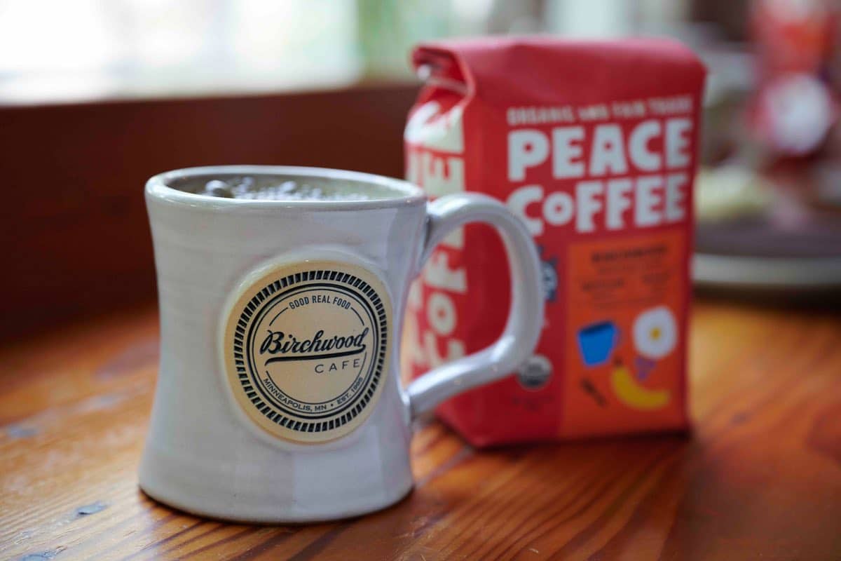 Friends over coffee in Minneapolis winter