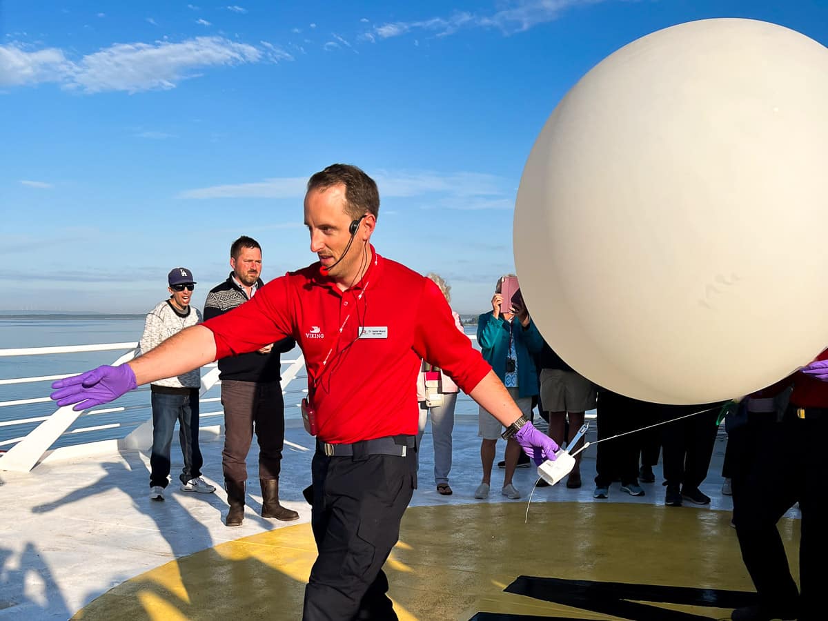 Viking Octantis weather balloon great Lakes