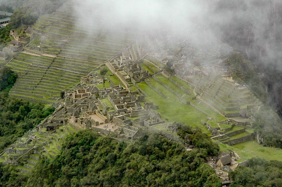 peru sacred valley huayna picchu view