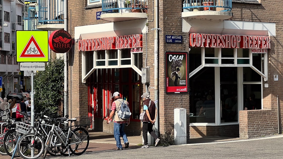 coffeeshop amsterdam