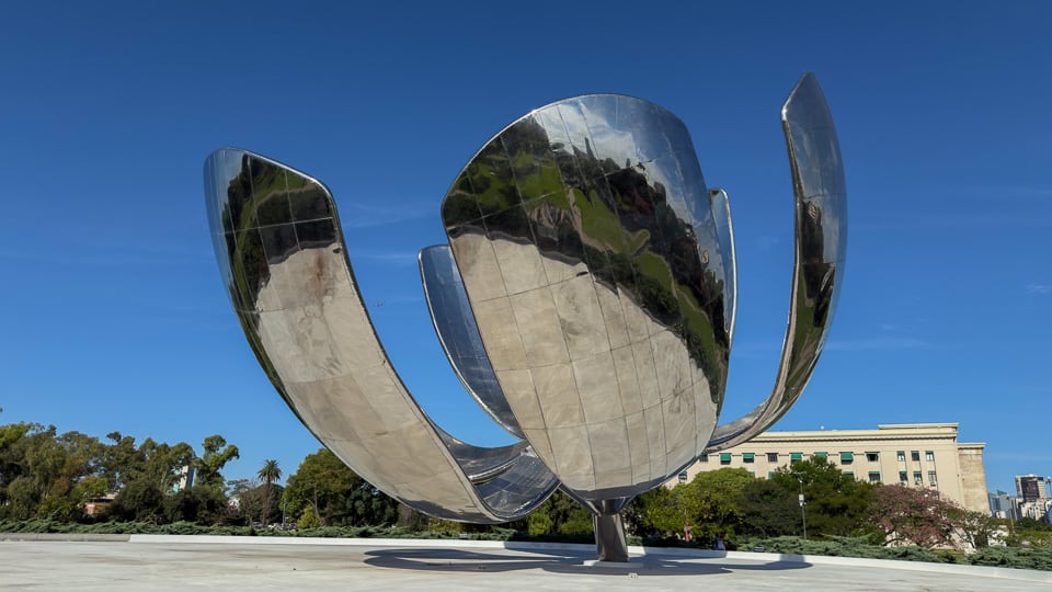 kinetic flower icon buenos aires