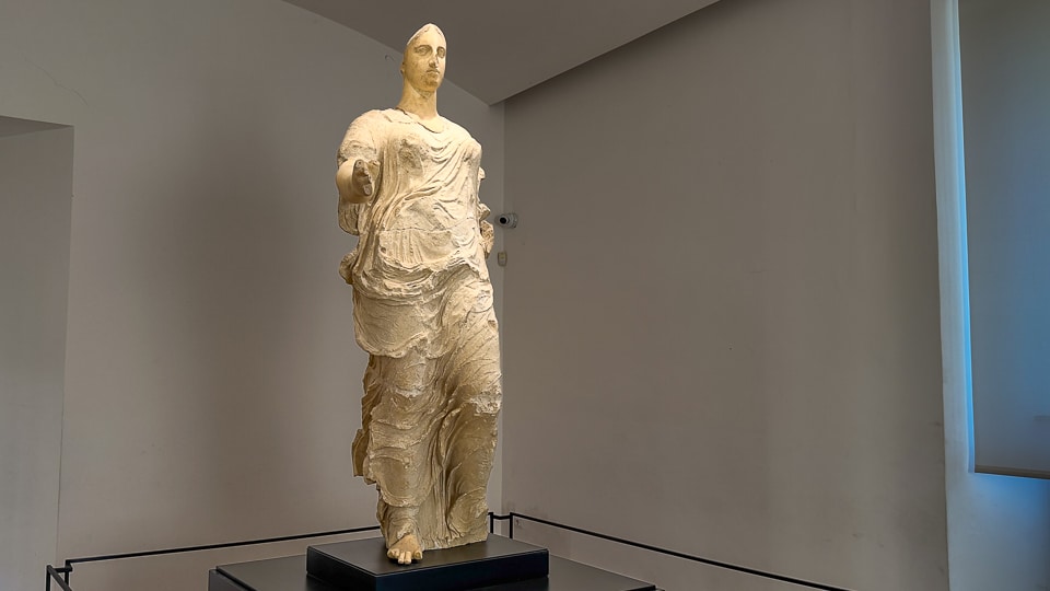 statue of the goddess of morgantina in the aidone architectural museum